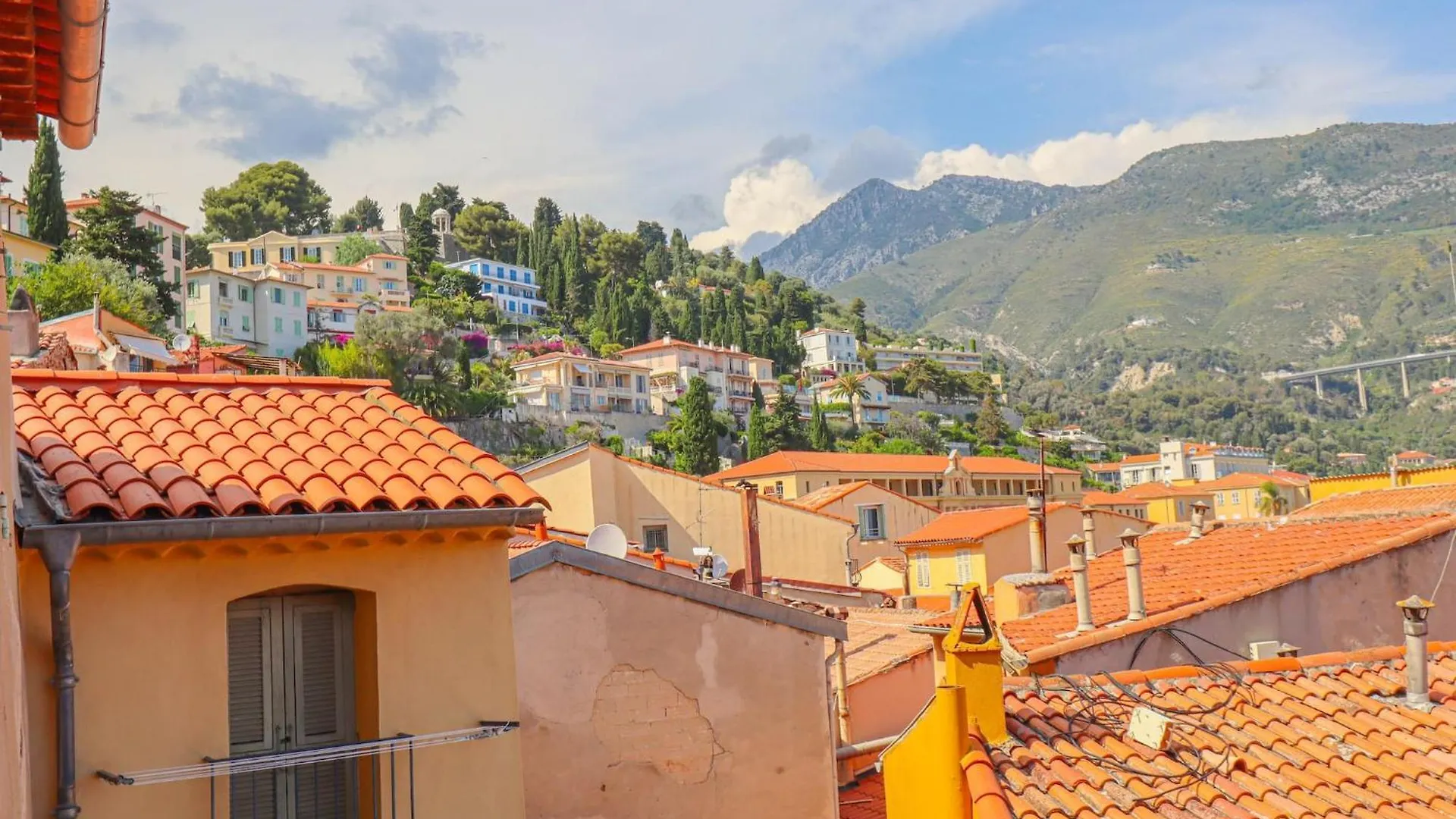 Apartamento 'La Belle Vue Mer' Cozy Appartement, Centre, Plage Menton
